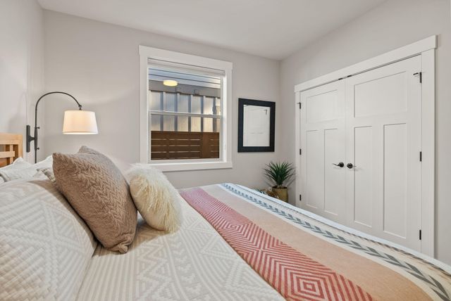 347 E Jefferson Avenue, Sisters, OR 97759