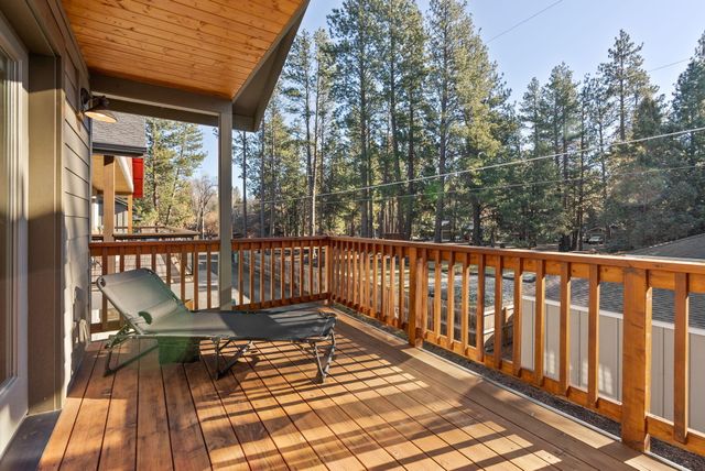 347 E Jefferson Avenue, Sisters, OR 97759