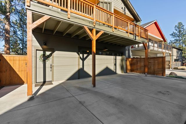 347 E Jefferson Avenue, Sisters, OR 97759