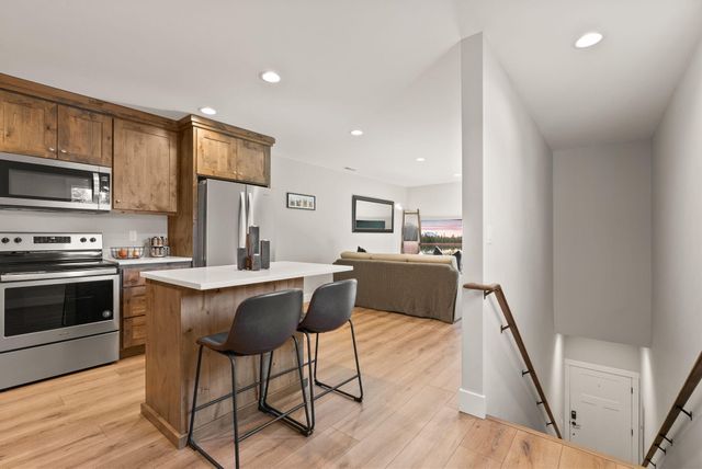 347 E Jefferson Avenue, Sisters, OR 97759