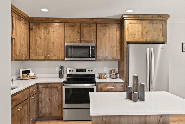 347 E Jefferson Avenue, Sisters, OR 97759