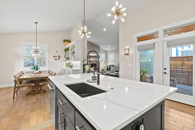 347 E Jefferson Avenue, Sisters, OR 97759