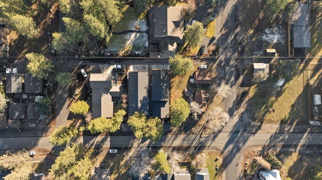 347 E Jefferson Avenue, Sisters, OR 97759