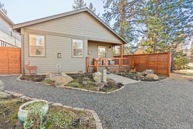 347 E Jefferson Avenue, Sisters, OR 97759