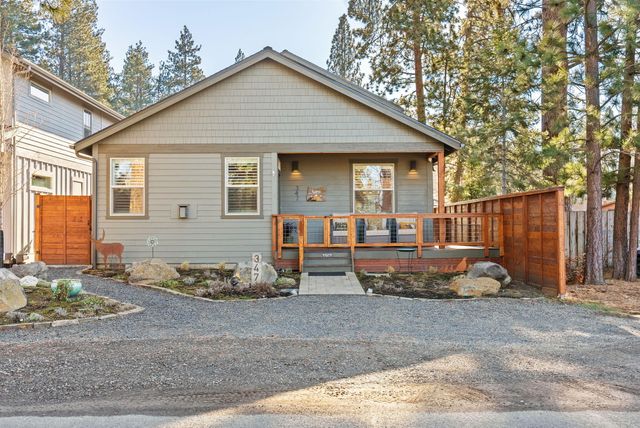 347 E Jefferson Avenue, Sisters, OR 97759
