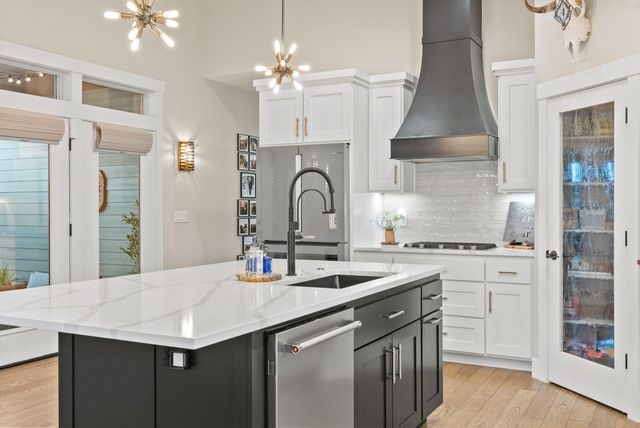 347 E Jefferson Avenue, Sisters, OR 97759