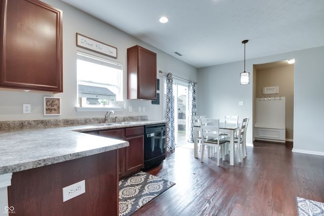 3201 Underwood Drive, Whiteland, IN 46184