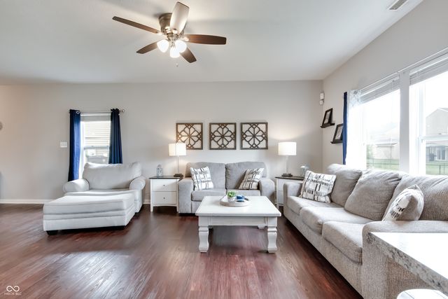 3201 Underwood Drive, Whiteland, IN 46184