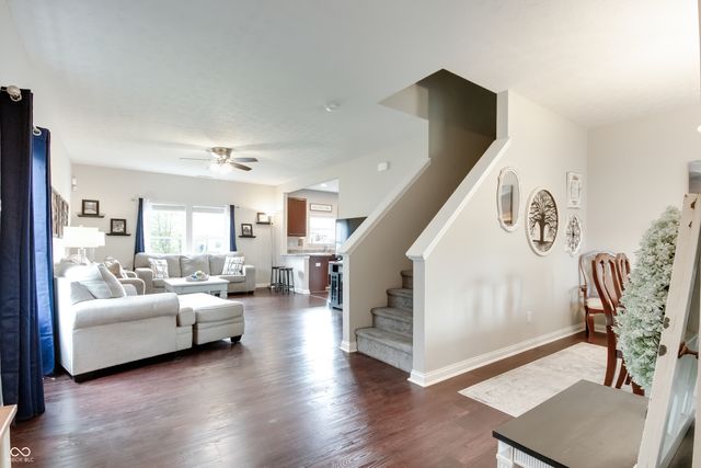3201 Underwood Drive, Whiteland, IN 46184