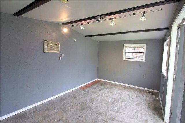 2514 W Jefferson Boulevard, Dallas, TX 75211