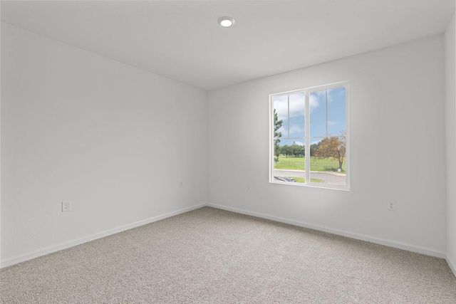 2348 E Loomis Rd, Stockton, CA 95205