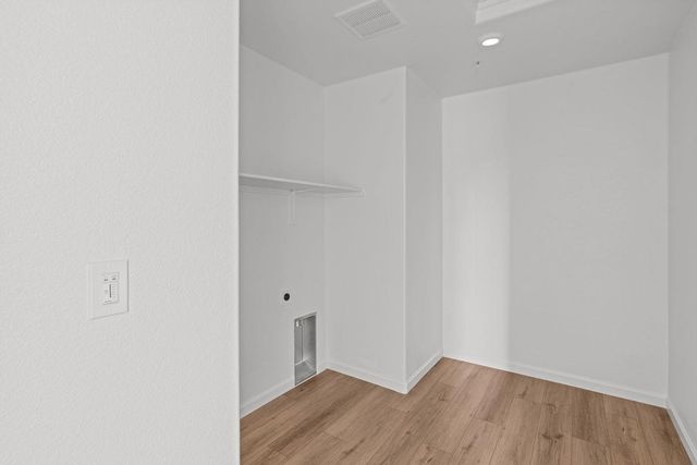 2348 E Loomis Rd, Stockton, CA 95205