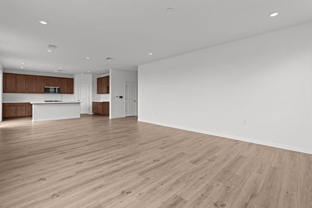 2348 E Loomis Rd, Stockton, CA 95205