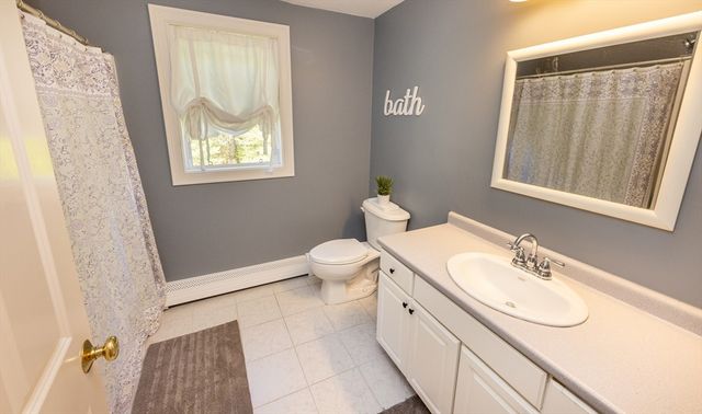 6 Mckenzies Way, Berkley, MA 02779