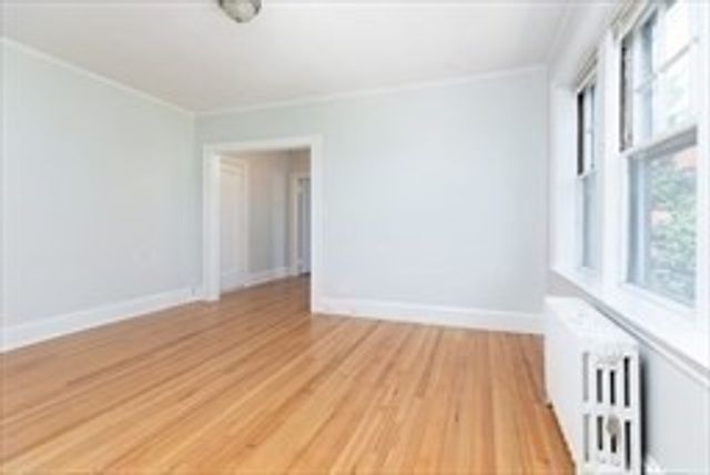 22 Concord Ave 10, Cambridge, MA 02138