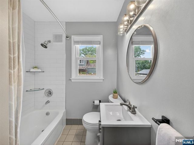246 Hickory Street, Twp Of Washington, NJ 07676