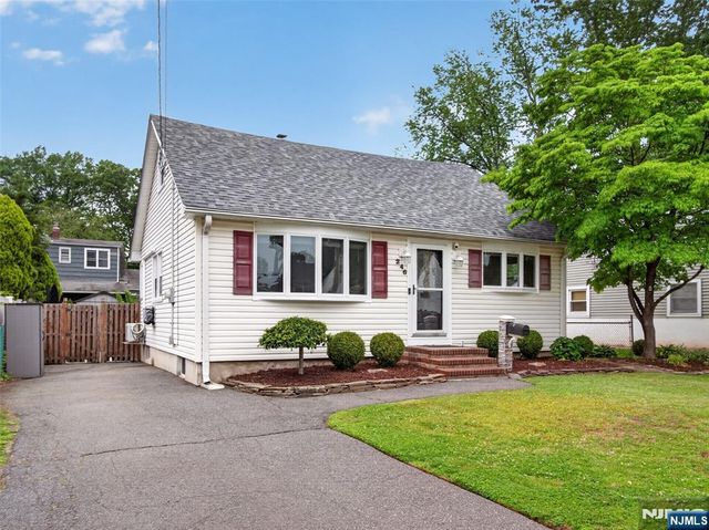 246 Hickory Street, Twp Of Washington, NJ 07676