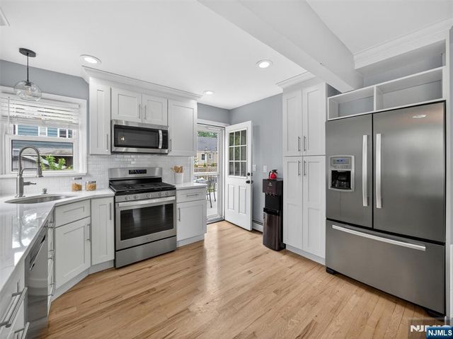 246 Hickory Street, Twp Of Washington, NJ 07676