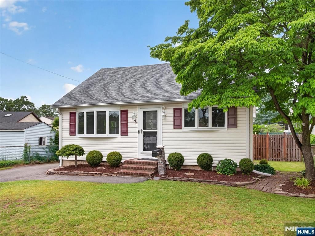 246 Hickory Street, Twp Of Washington, NJ 07676