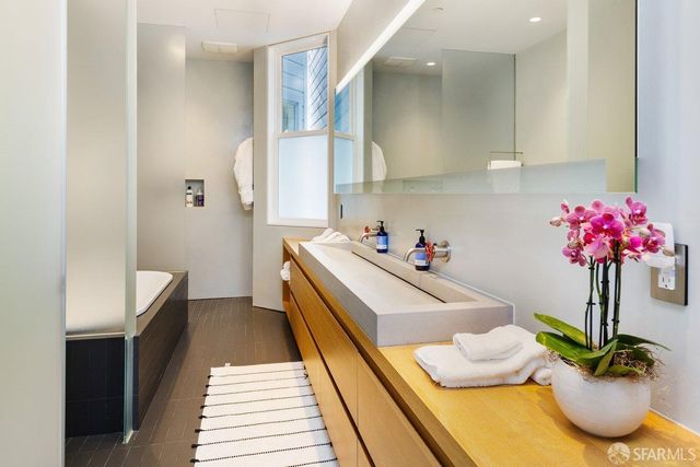 1164 Fulton Street, San Francisco, CA 94117