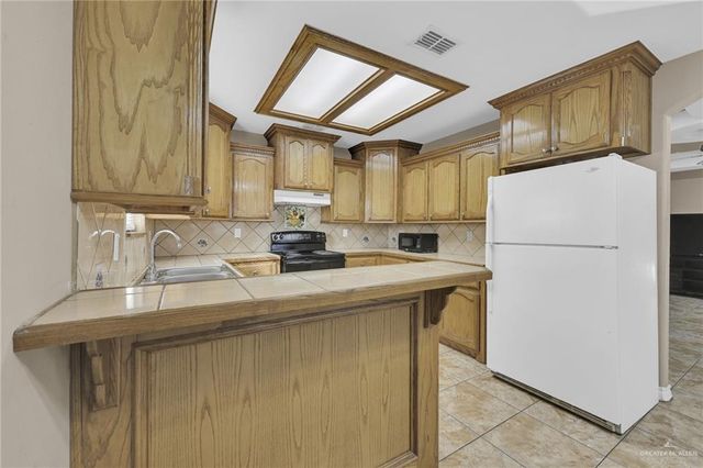 904 Gonzalez Drive, San Juan, TX 78589