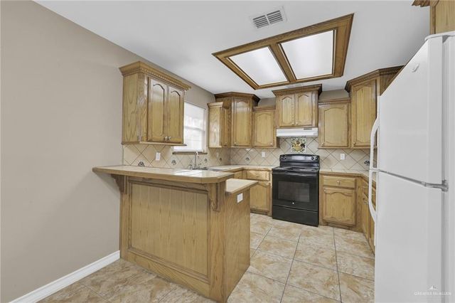 904 Gonzalez Drive, San Juan, TX 78589