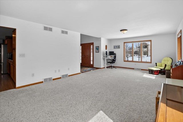 6620 Meredith Way, Mcfarland, WI 53558