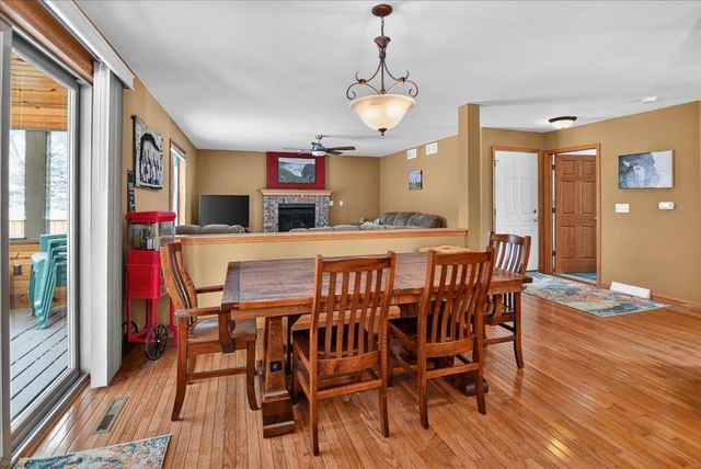 6620 Meredith Way, Mcfarland, WI 53558