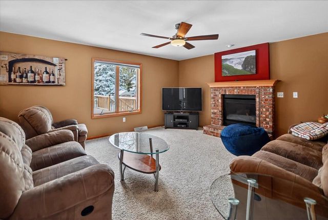 6620 Meredith Way, Mcfarland, WI 53558