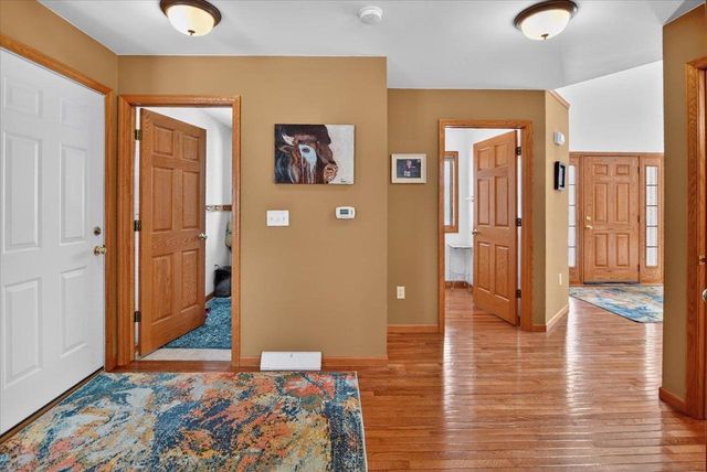 6620 Meredith Way, Mcfarland, WI 53558