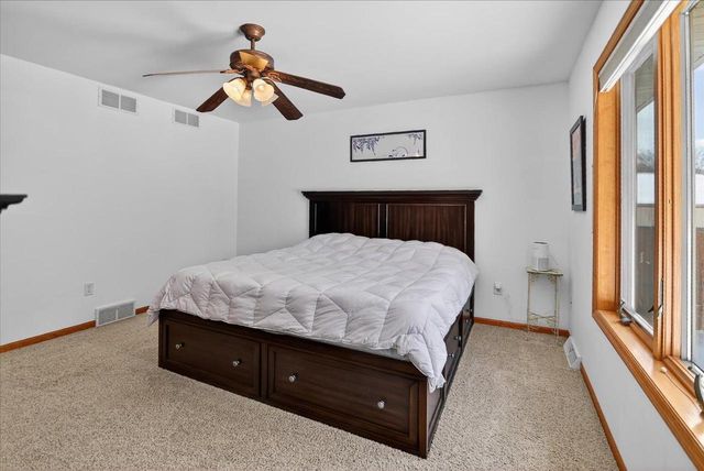 6620 Meredith Way, Mcfarland, WI 53558