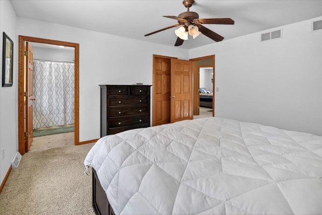 6620 Meredith Way, Mcfarland, WI 53558