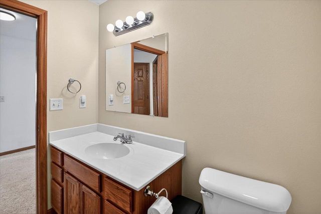 6620 Meredith Way, Mcfarland, WI 53558