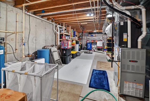 6620 Meredith Way, Mcfarland, WI 53558