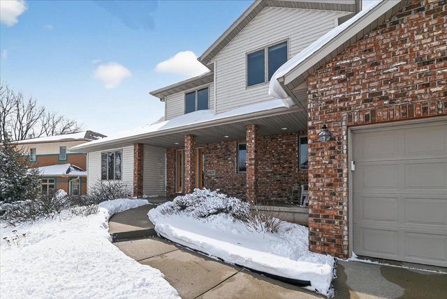 6620 Meredith Way, Mcfarland, WI 53558