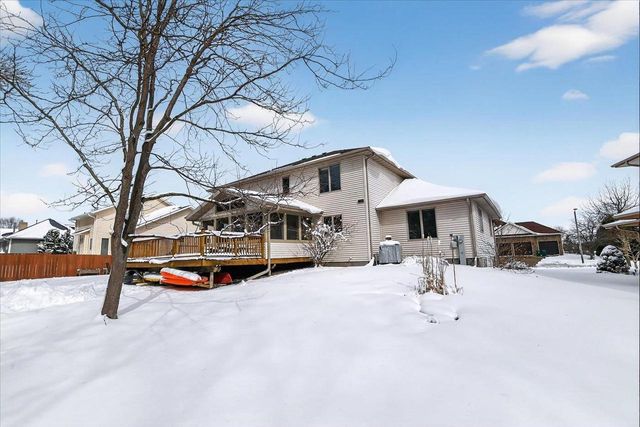 6620 Meredith Way, Mcfarland, WI 53558