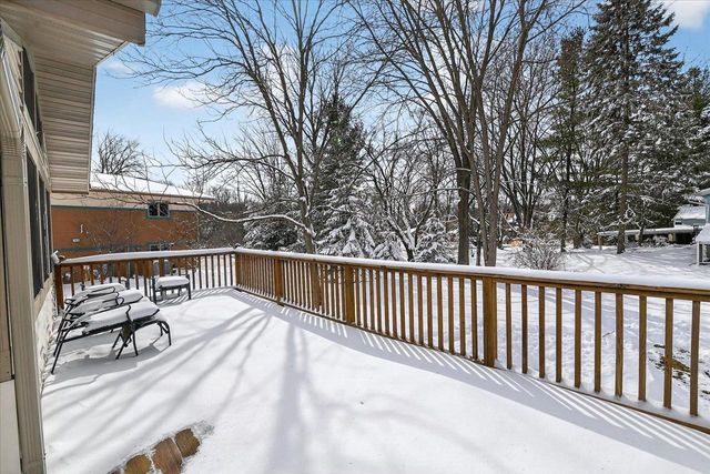 6620 Meredith Way, Mcfarland, WI 53558