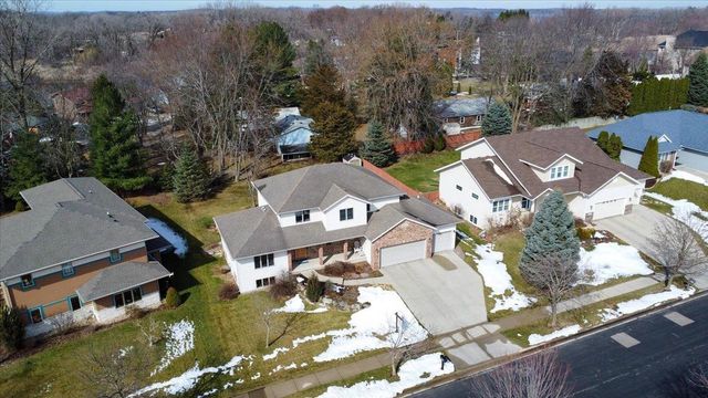 6620 Meredith Way, Mcfarland, WI 53558