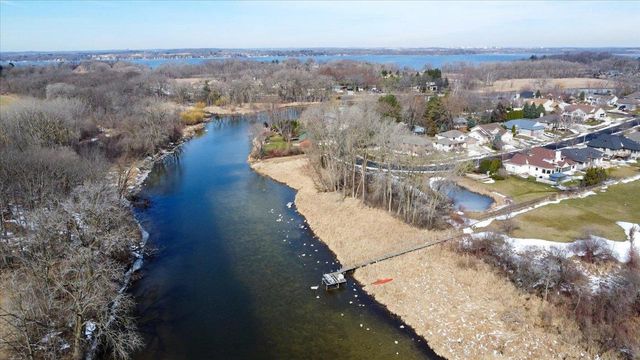 6620 Meredith Way, Mcfarland, WI 53558