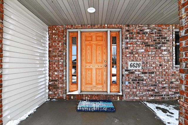 6620 Meredith Way, Mcfarland, WI 53558