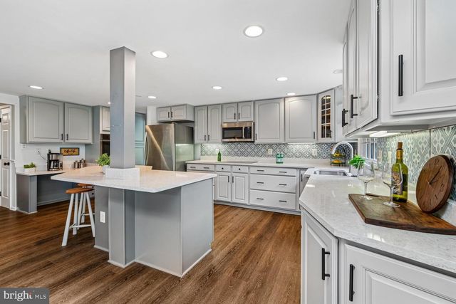 8044 RED JACKET WAY, Jessup, MD 20794