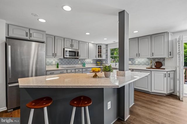 8044 RED JACKET WAY, Jessup, MD 20794