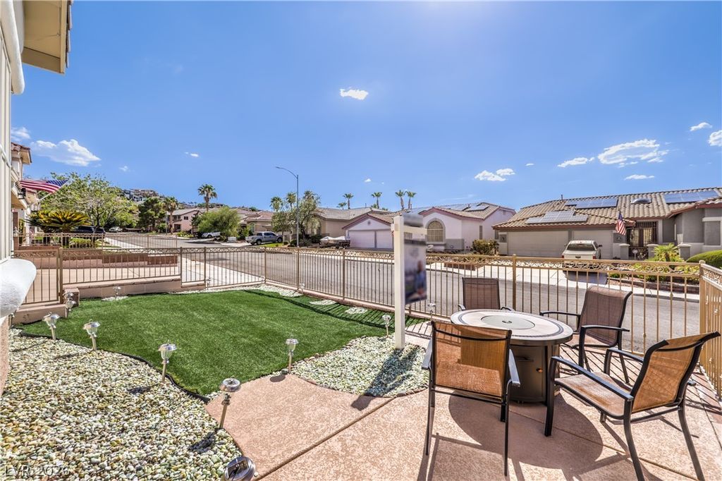 378 Otsego Court, Henderson, NV 89012 — photo 4