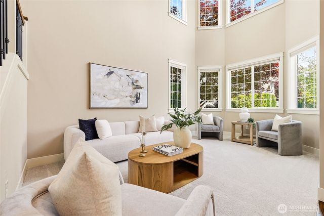 21223 NE 9th Place, Sammamish, WA 98074