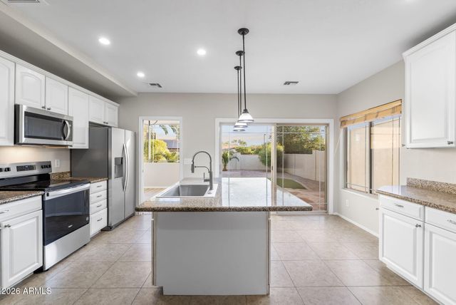 8841 E MEADOW HILL Drive, Scottsdale, AZ 85260