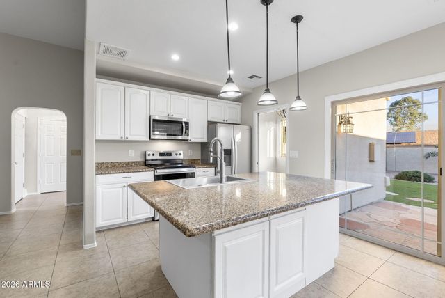 8841 E MEADOW HILL Drive, Scottsdale, AZ 85260