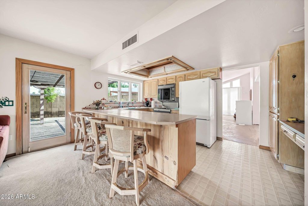 Image 10 of property listing at 8337 N 85TH Street, Scottsdale, AZ 85258