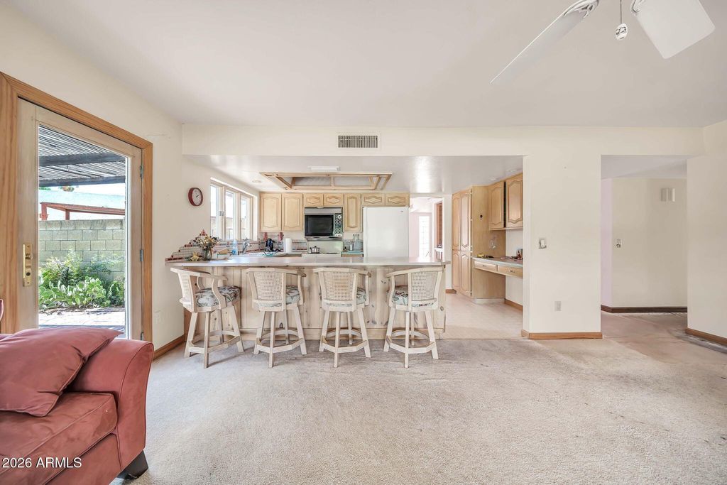 Image 16 of property listing at 8337 N 85TH Street, Scottsdale, AZ 85258