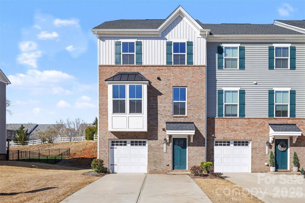 2638 Grantham Place Drive, Fort Mill, SC 29715