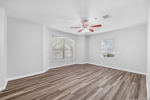 7323 Snowden Rd Apt 1101, San Antonio, TX 78240